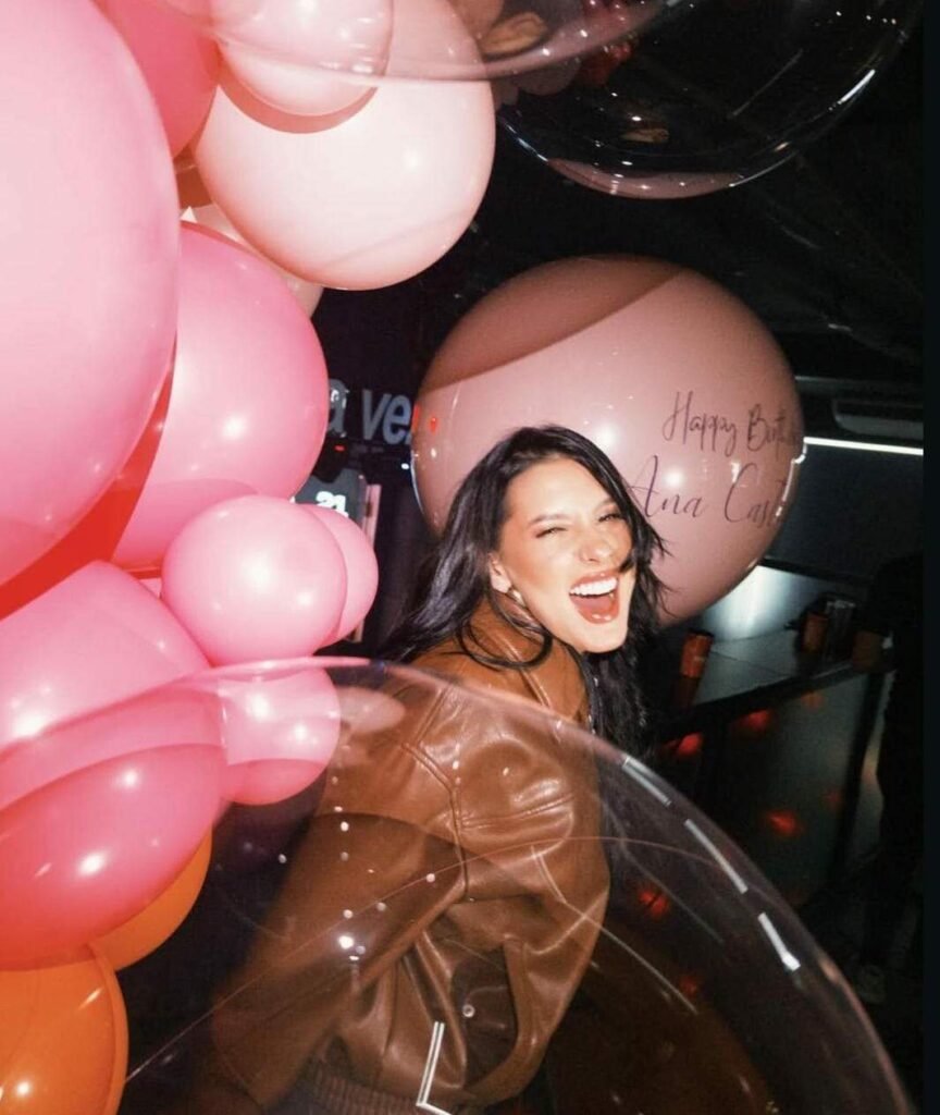 Ana Castela recebe surpresa romântica de Zé Felipe em seu aniversário de 22 anos