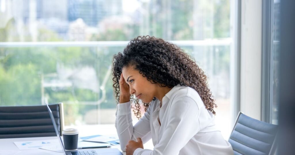 Brasil ainda tem baixa segurança psicológica nas empresas, mostra relatório