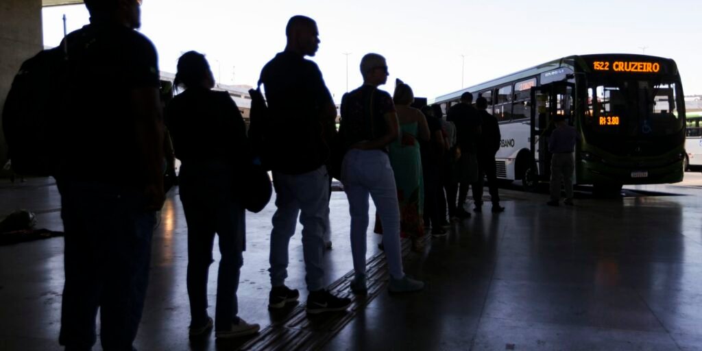 Estudo defende substituir vale-transporte por tarifa zero universal