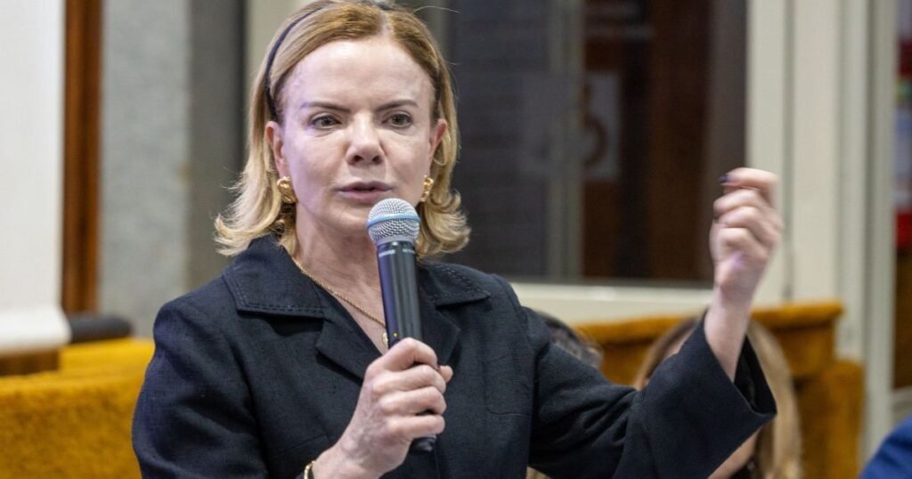 Governo espera 5ª versão do PL Antifacção, diz Gleisi após reunião com Hugo