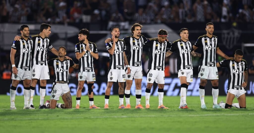 Ídolo do Cruzeiro provoca após derrota do Atlético: "Não sabe ser campeão"