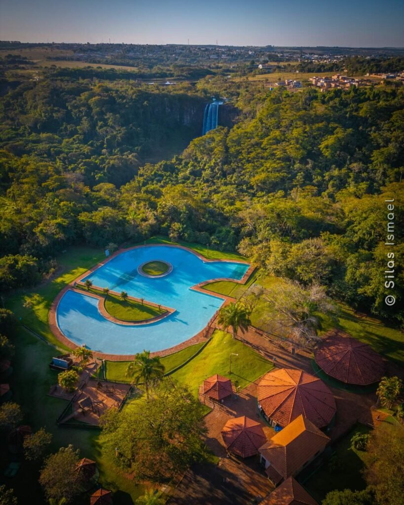 Prefeitura de Costa Rica cancela hotel e investe R$ 538 mil em piscinas