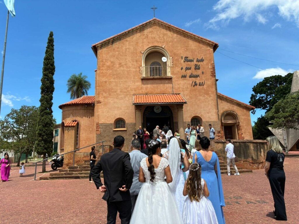45 casais dizem "sim" em cerimônia neste sábado