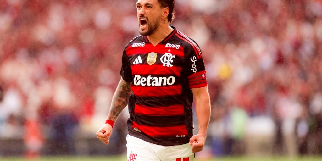 Arrascaeta é escolhido como craque do Prêmio Brasileirão 2025