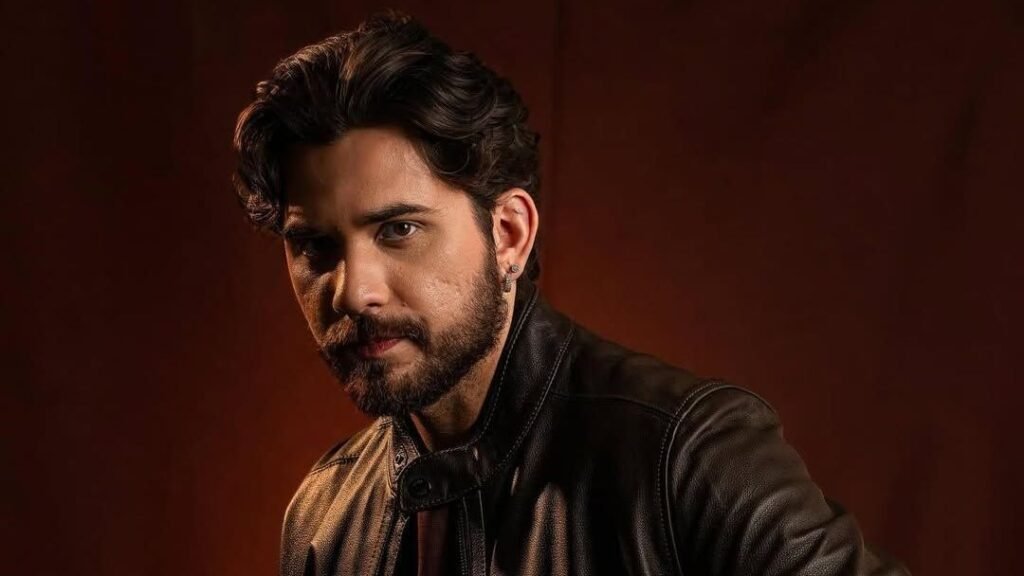 Mioto compara estreia nas novelas com 1º disco e diz que deseja "melhorar"