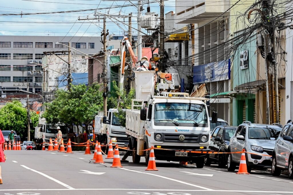 Operação retira 24 mil metros de fiação irregular do centro de Campo Grande – Agência de Noticias do Governo de Mato Grosso do Sul