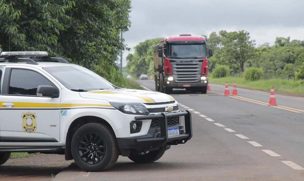 Quase 20 mil motoristas perderam CNH em 2025; excesso de velocidade lidera