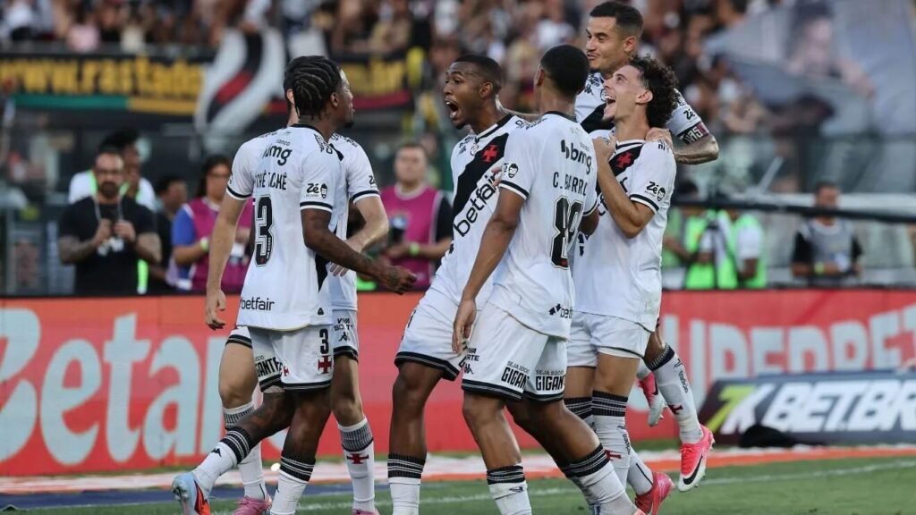 Vasco elimina Fluminense nos pênaltis e avança à final