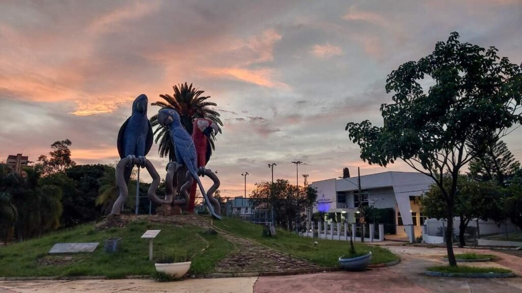 calor e risco de chuvas nessa segunda em MS