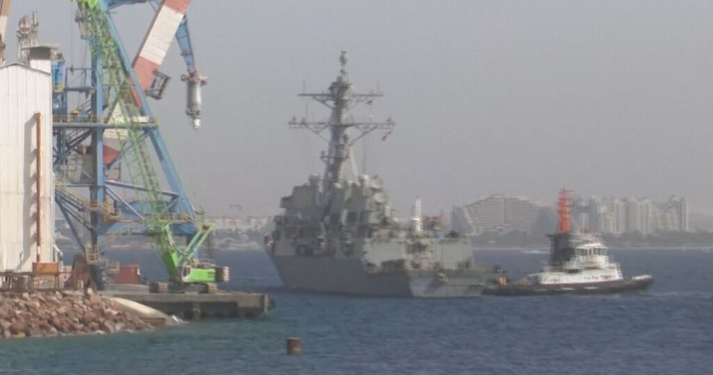 Navio militar dos EUA chega a porto de Israel, diz mídia local