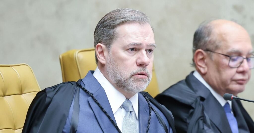 Toffoli diz a interlocutores que não planeja deixar STF