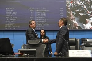 Aliança entre poderes e trabalho pelo desenvolvimento socioeconômico de MS marcam abertura do ano legislativo