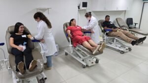 Ao completar 18 anos, Júlia foi incentivada pelos pais a se tornar doadora de sangue – Agência de Noticias do Governo de Mato Grosso do Sul