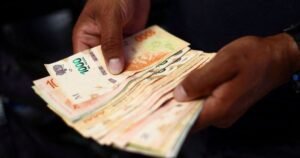 Deputados argentinos aprovam reforma trabalhista de Milei