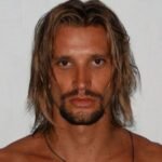 Ex-modelo internacional é preso por tráfico em praia de Florianópolis