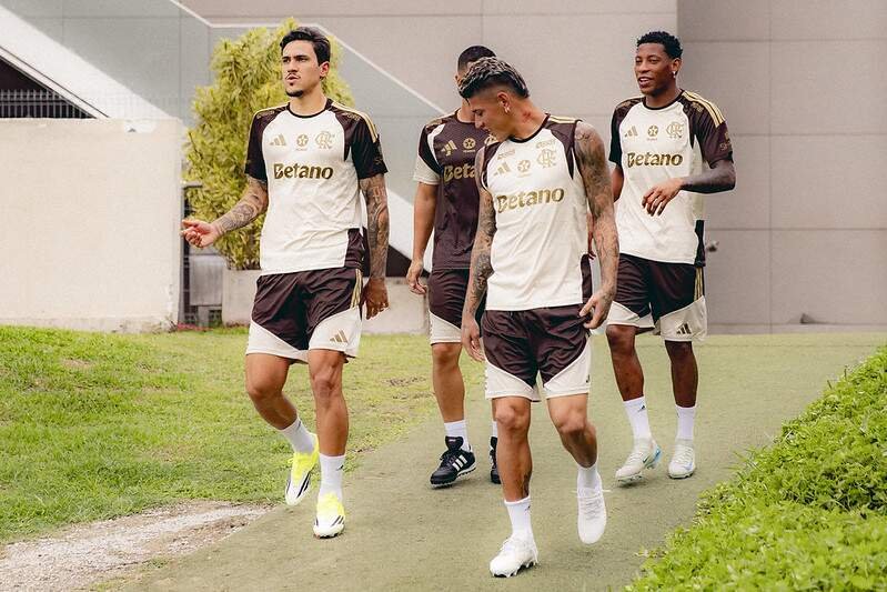 Flamengo e São Paulo em Pressão