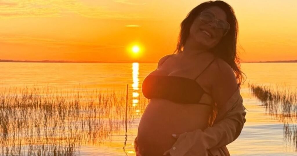 Grávida, Andressa Miranda exibe barrigão em fotos na web: "Parece I.A."