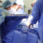 Operação aérea viabiliza transplante de órgão para adolescente em MS