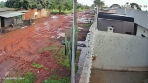 Prefeitura inicia obras de asfalto em 12 bairros de Campo Grande