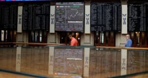 Bolsas da Europa caem com salto do petróleo em meio à guerra com Irã