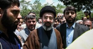 Filho de Khamenei não fará mudanças estruturais no Irã, diz especialista