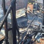 Fim de relacionamento causa incêndio em casa de madeira: saiba detalhes