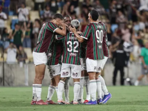 Fluminense empata com Vasco e vai à final do Carioca; Ganso decide nos 42'