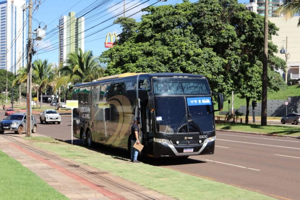 Ônibus Exclusivos Conectam Hotéis à COP15 em Campo Grande