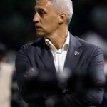 São Paulo anuncia demissão do técnico Hernán Crespo