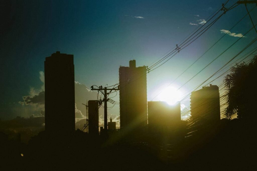 Sol e Pancadas de Chuva em MS, 14 a 16 de março