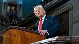 Trump diz que Irã “se rendeu” a vizinhos e promete novos ataques ao país