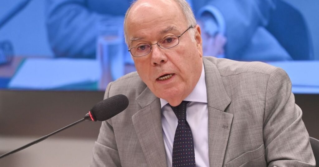 Vieira nega existência de base chinesa no Brasil: "Desinformação"