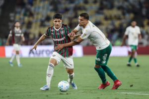 Flamengo goleia Atlético-MG e Fluminense vence no fim