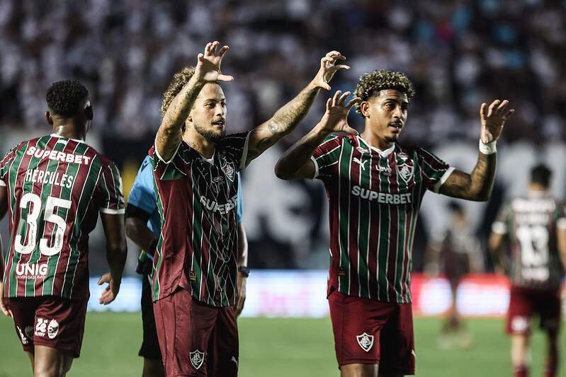 Fluminense vence Santos de virada por 3 a 2 na Vila Belmiro