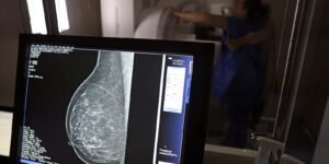 Nova lei reforça direito a três folgas por ano para exames preventivos