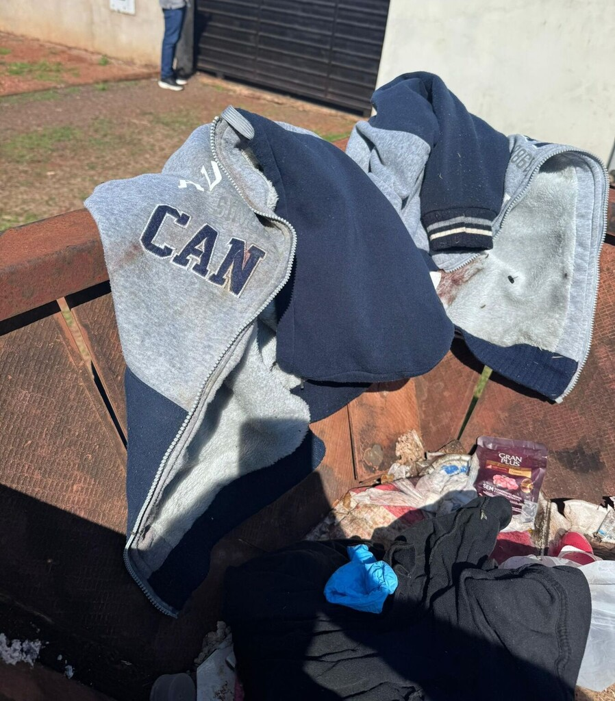 Pai de bebê achado em lixeira se apresenta à polícia em MS