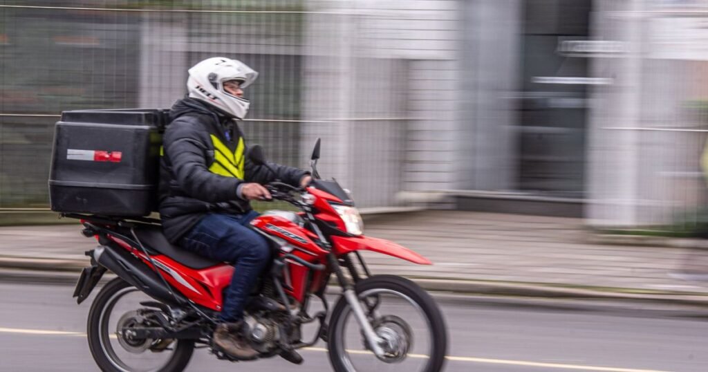 Salvador cria multa para agressões contra motoboys durante o trabalho