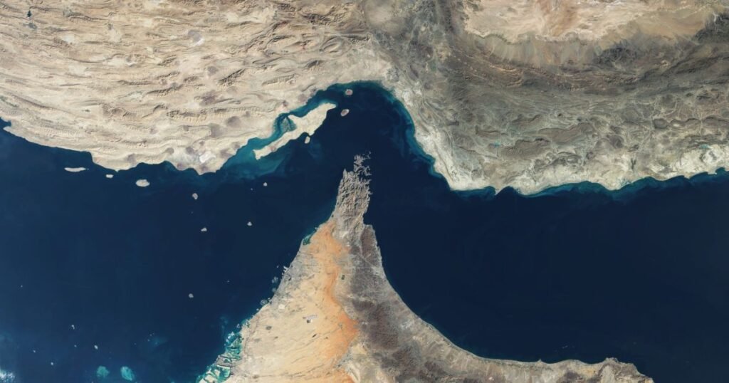 Vinte e um navios retornaram ao Irã desde o início do bloqueio, dizem EUA