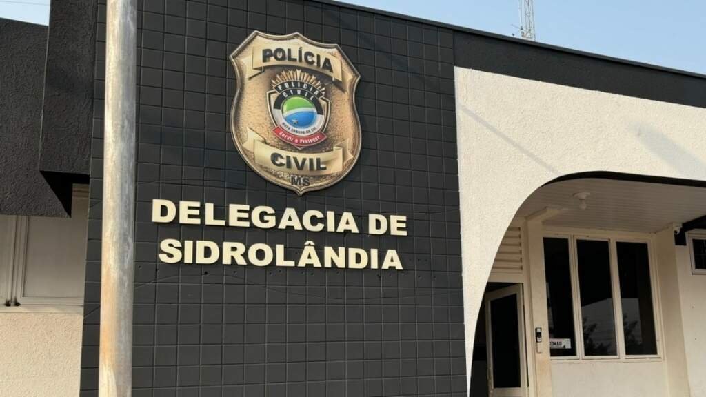Dupla é presa furtando pneus em pátio da polícia em Sidrolândia