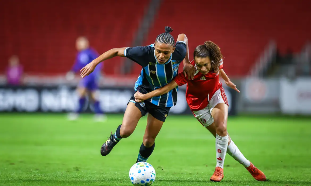 Inter elimina Grêmio nos pênaltis na Copa do Brasil Feminina