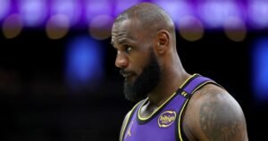 NBA: LeBron James evita definir futuro após eliminação dos Lakers
