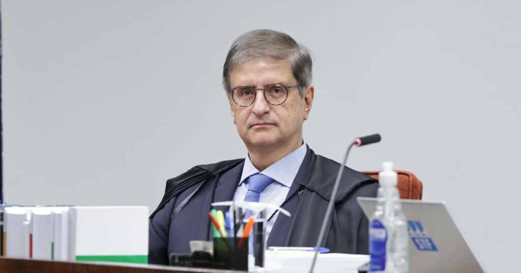 PGR se manifesta contra uso de bens do GDF para socorrer BRB