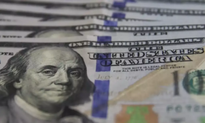 Dólar cai para R$ 5,08 e Ibovespa fecha em baixa na semana