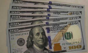 Dólar fecha a R$ 5,11 e Ibovespa sobe 0,80% nesta segunda
