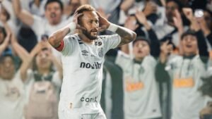 Neymar faz dois gols, mas Santos fica só no empate com a Chapecoense