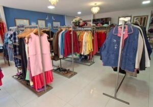 bazar beneficente por R$ 10 no Asilo São João Bosco