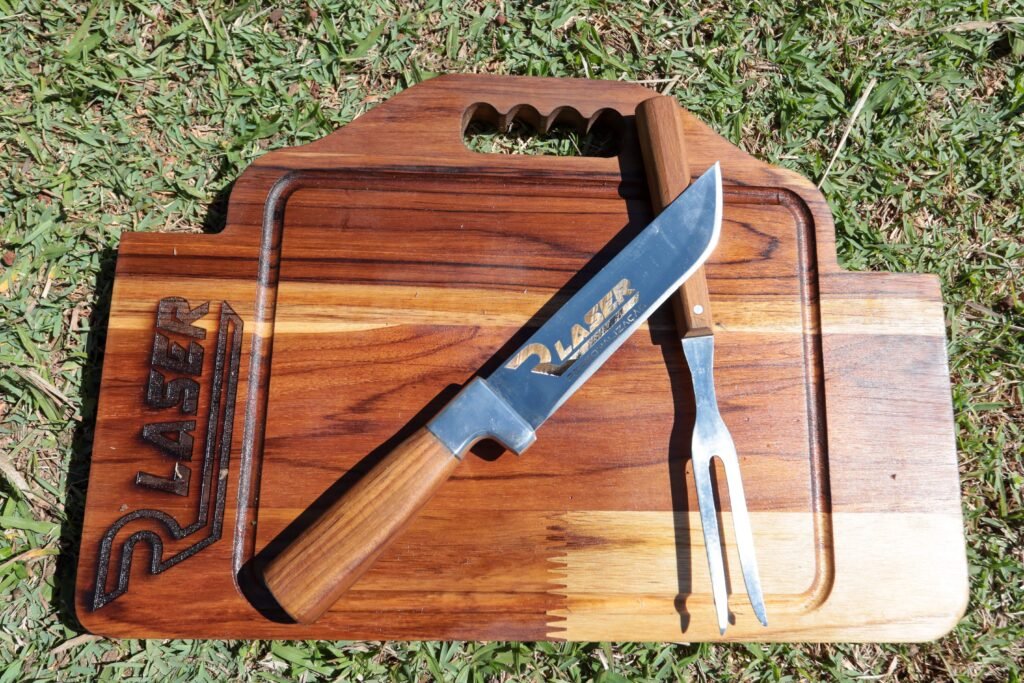 R Laser oferece kit churrasco personalizado