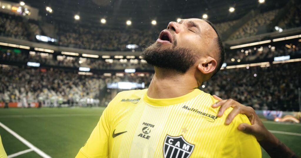 Bernard revela o que Everson disse ao time antes da vitória do Atlético-MG