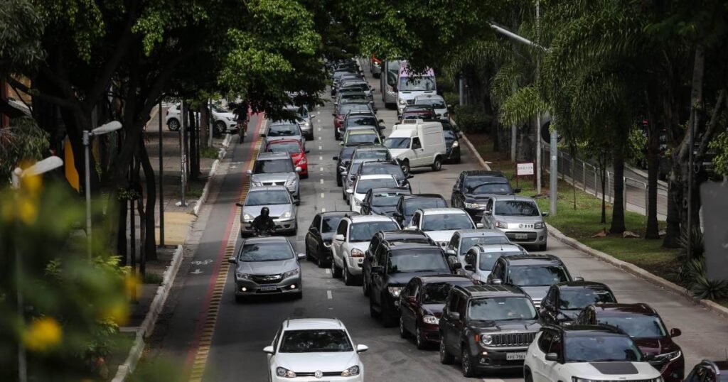 Carros blindados: Brasil lidera frota mundial e atrai acordo de US$ 1,8 bi