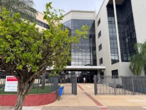 Paciente fica 4 horas molhada de urina e hospital é condenado a pagar R$ 15 mil - Capital